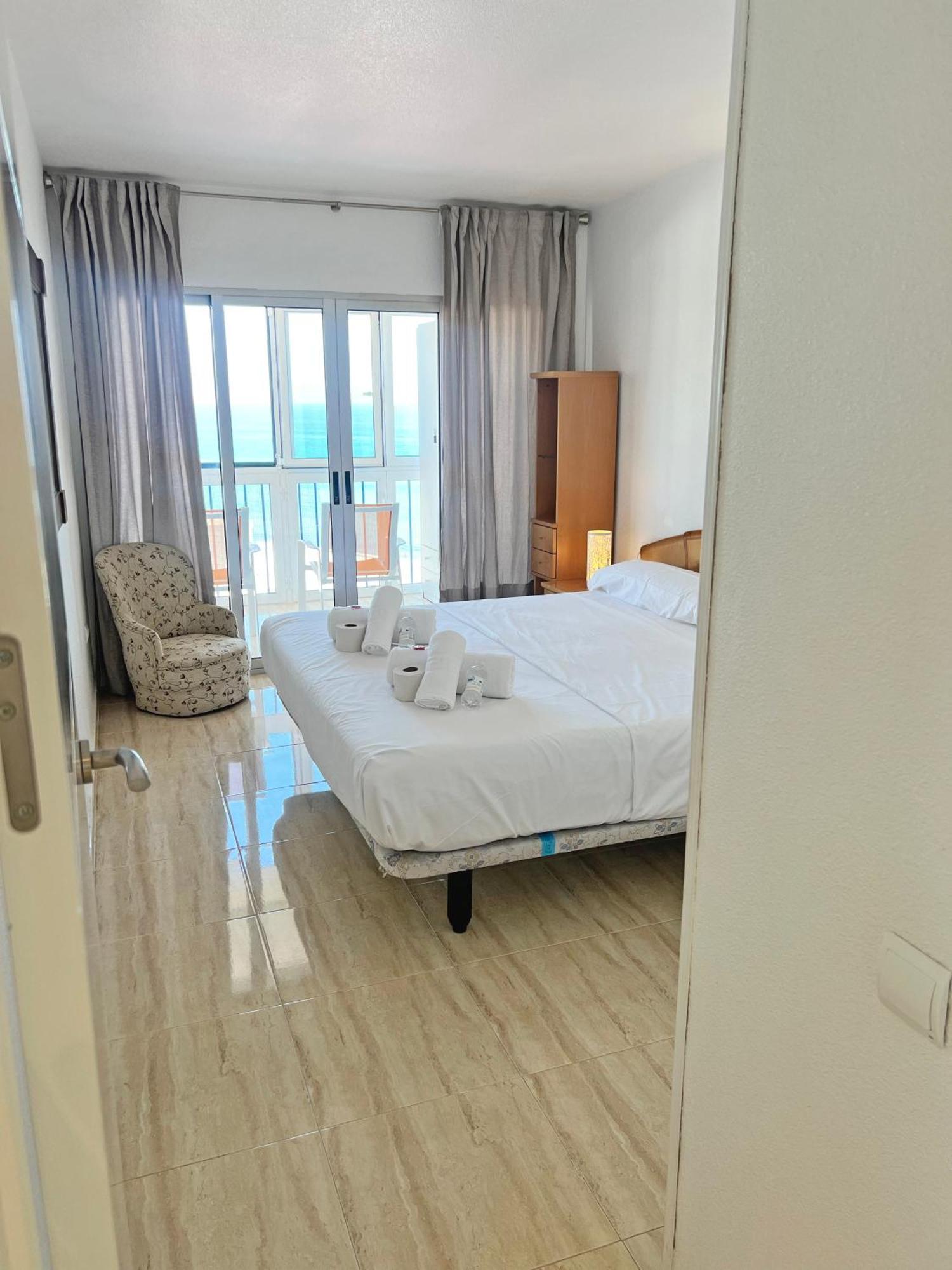 Appartement 1ª Linea De Playa, Piscina, Parking, Ac *